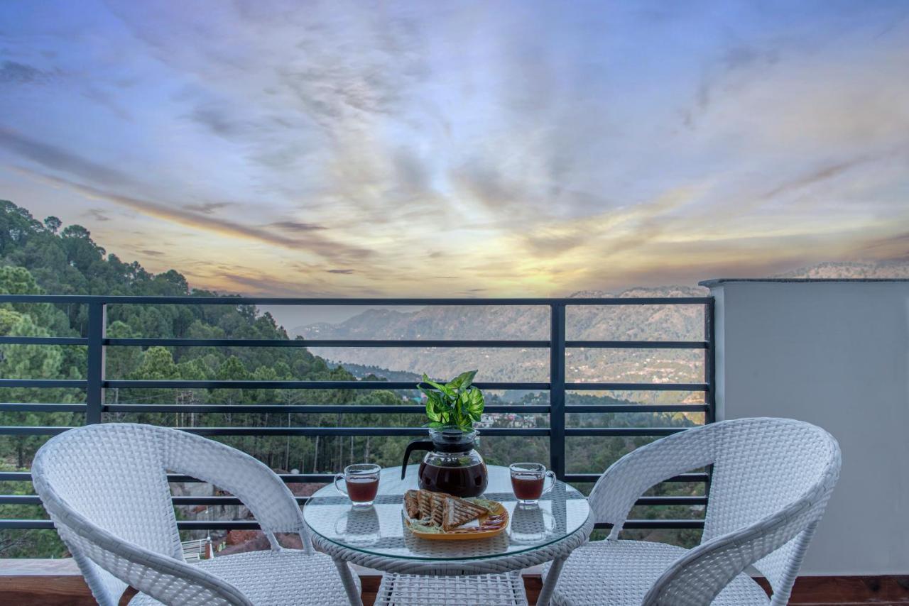 The Hillcrest Paradise Касаулі Екстер'єр фото
