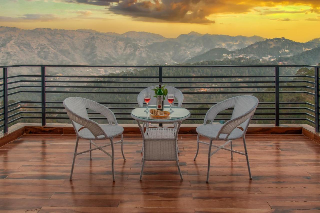 The Hillcrest Paradise Касаулі Екстер'єр фото