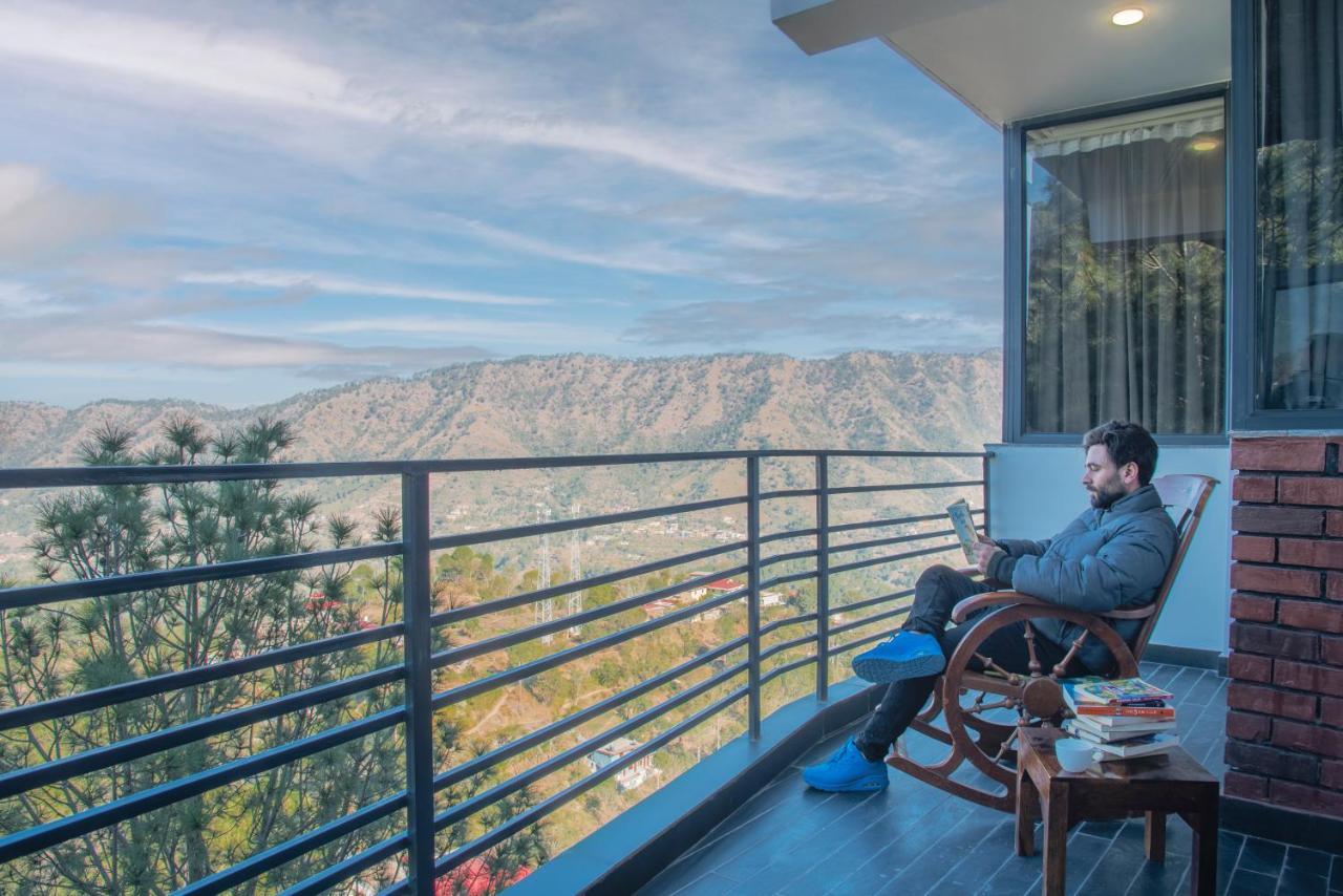 The Hillcrest Paradise Касаулі Екстер'єр фото